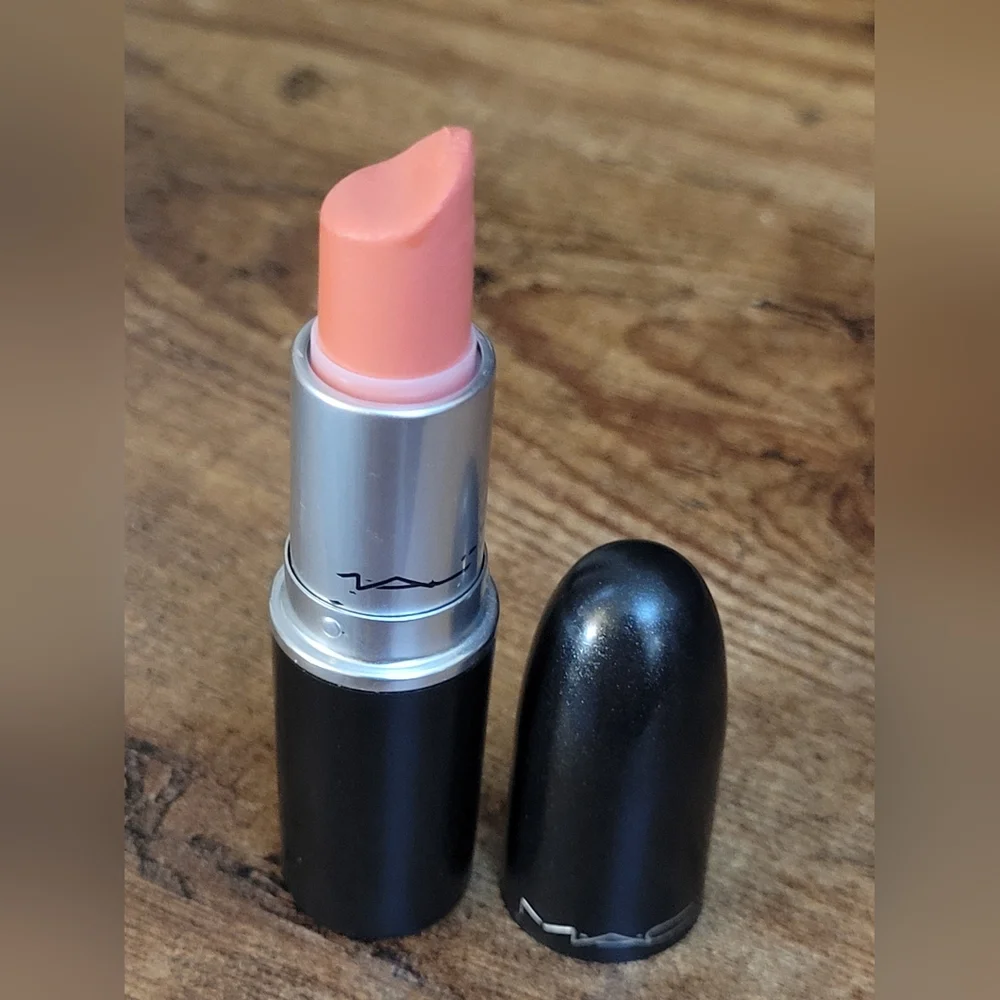 Rare-MAC Lustre Flamingo lipstick